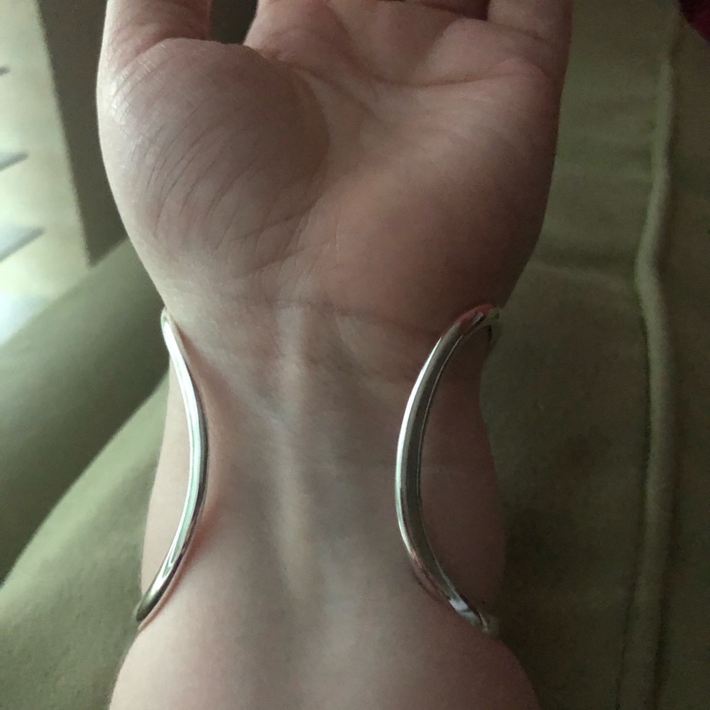 Silver X Cuff - Picture 7 of 8